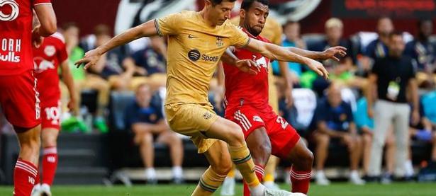 PG游戏-莱万多夫斯基连续十场比赛得分超过问鼎冠军，澳大利亚队挑战极限！的简单介绍